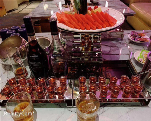 莱山区KTV预订享受快乐夜生活_ 深夜订房网